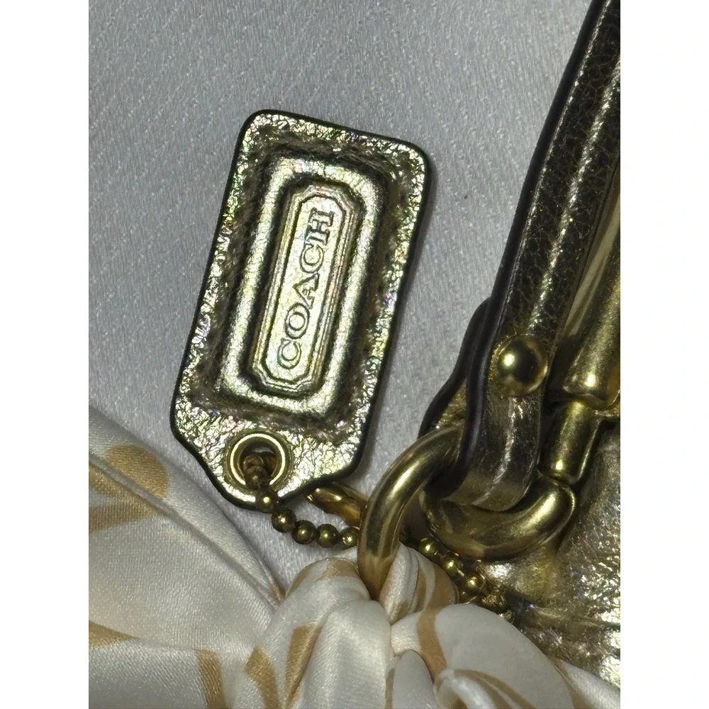 Coach Gold Wristlet With White Bow Clutch Purse Leather With Hang Tag